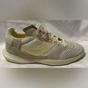 Nike Streetgato Futsal Soccer Shoes Coconut Milk DC8466-101 Men’s Sz: 6.5